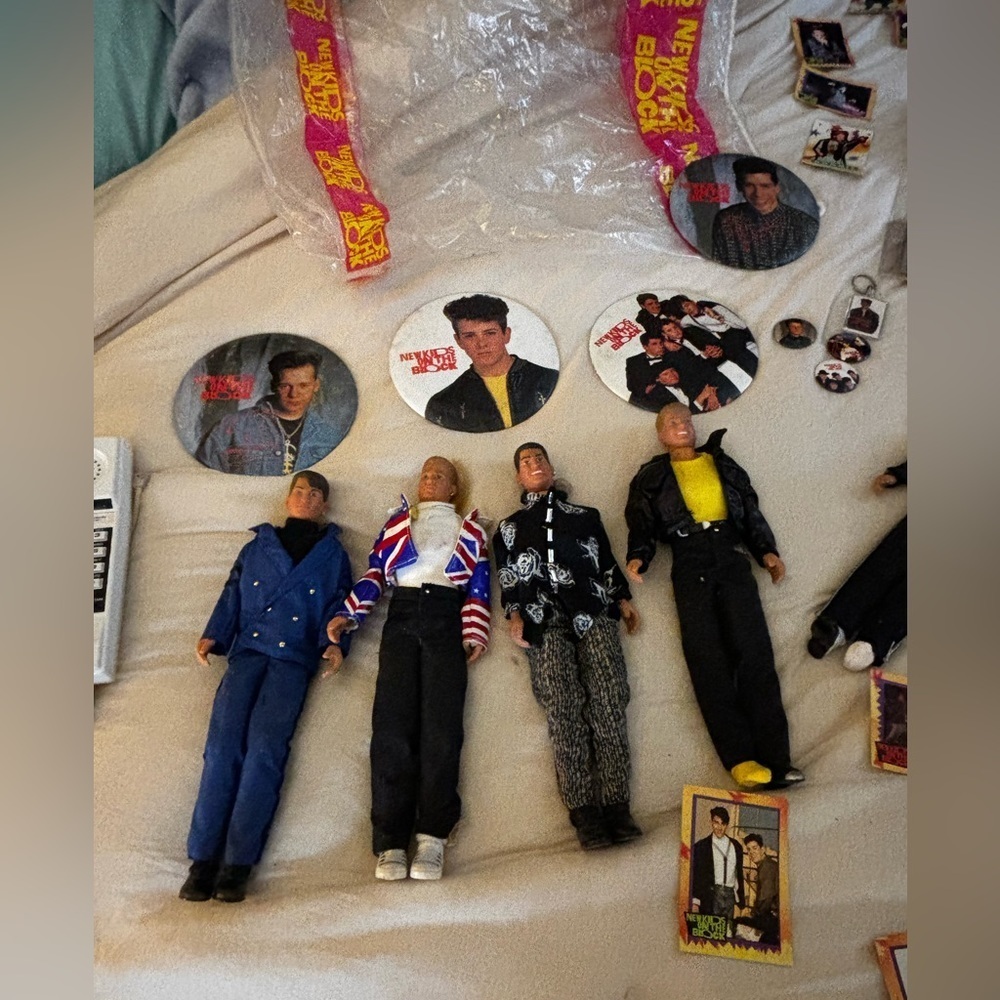 HUGE! New Kids On the Block vintage collectors lot!! - Picture 9 of 15